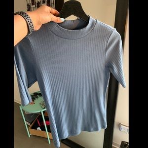 Uniqlo Mock Neck Ribbed Tee